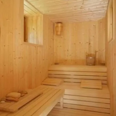 Holiday home In Mit Terrasse, Whirlpool Und Garten *